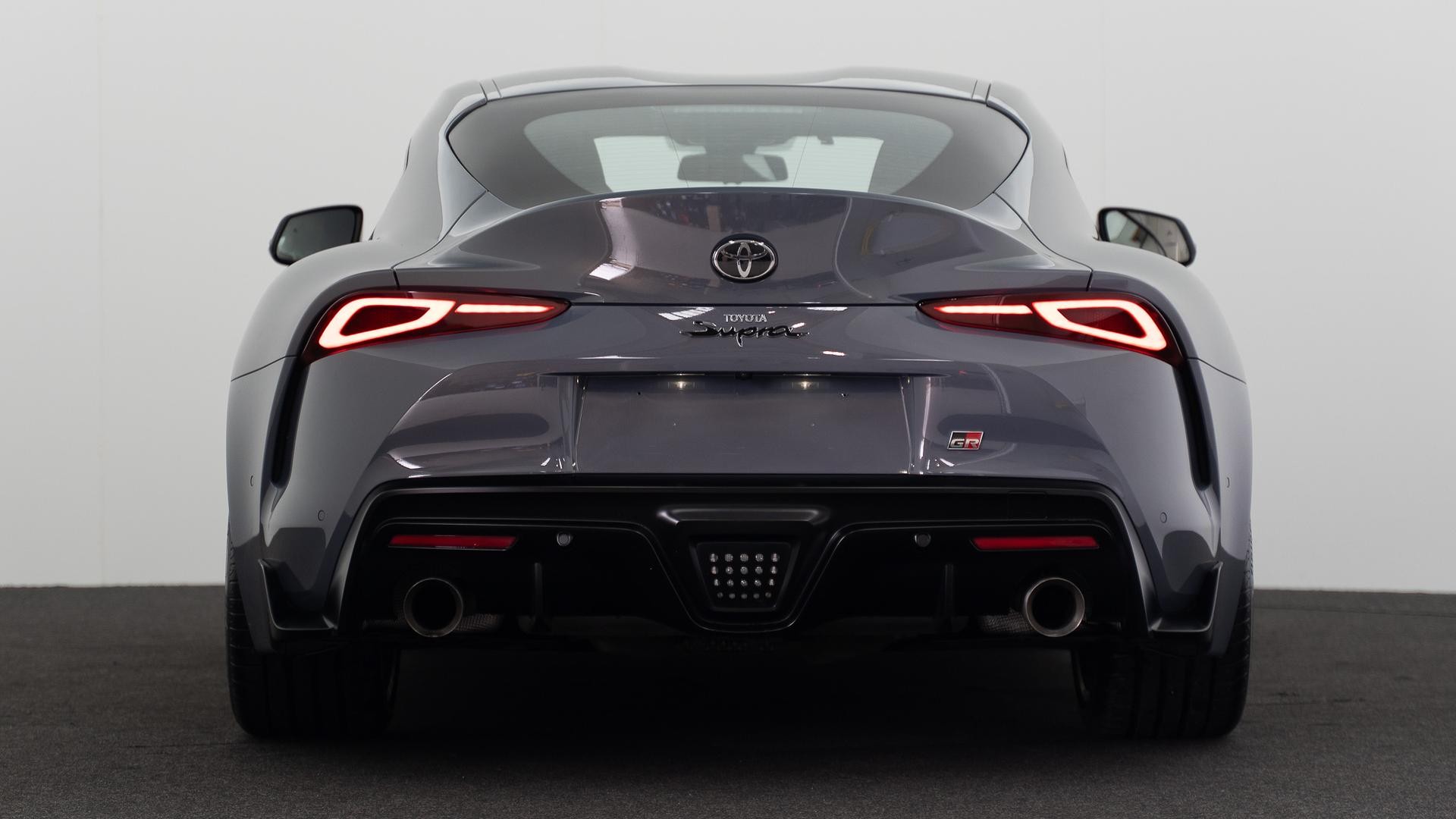 Toyota Supra image 3