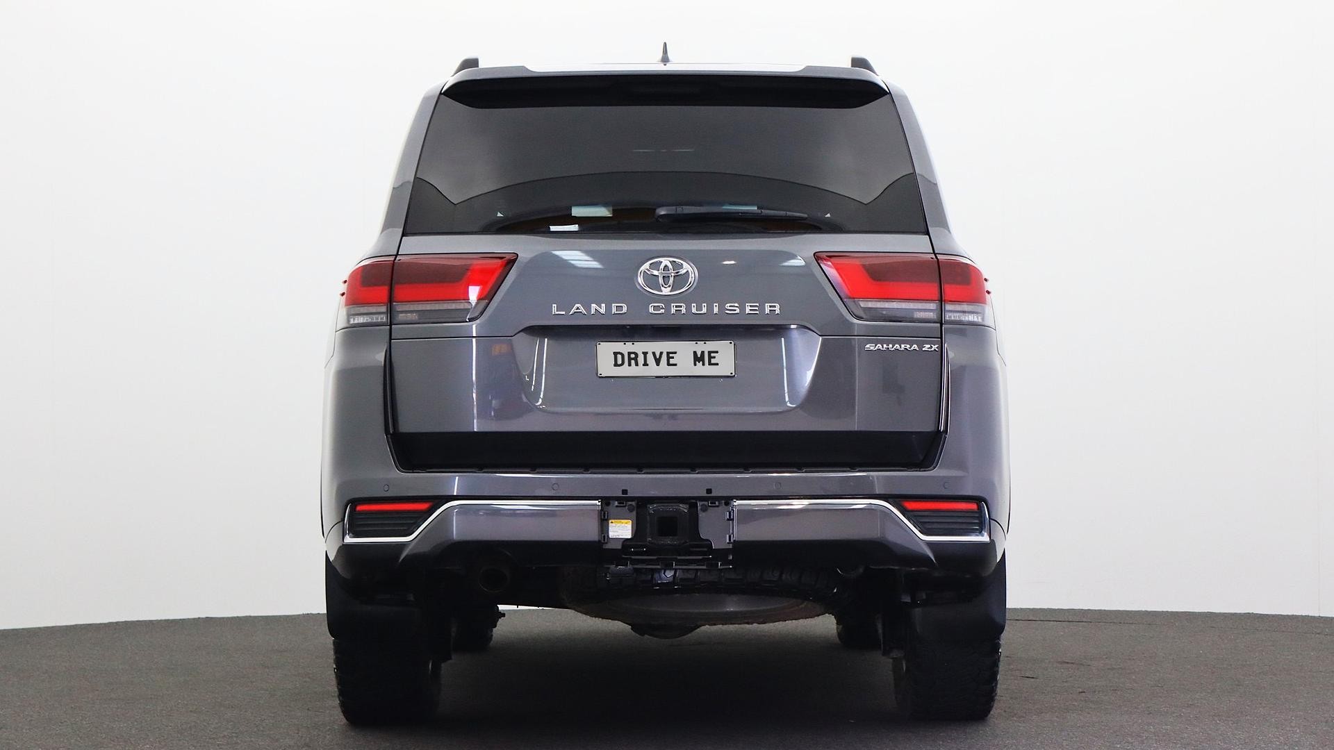 Toyota Landcruiser image 3