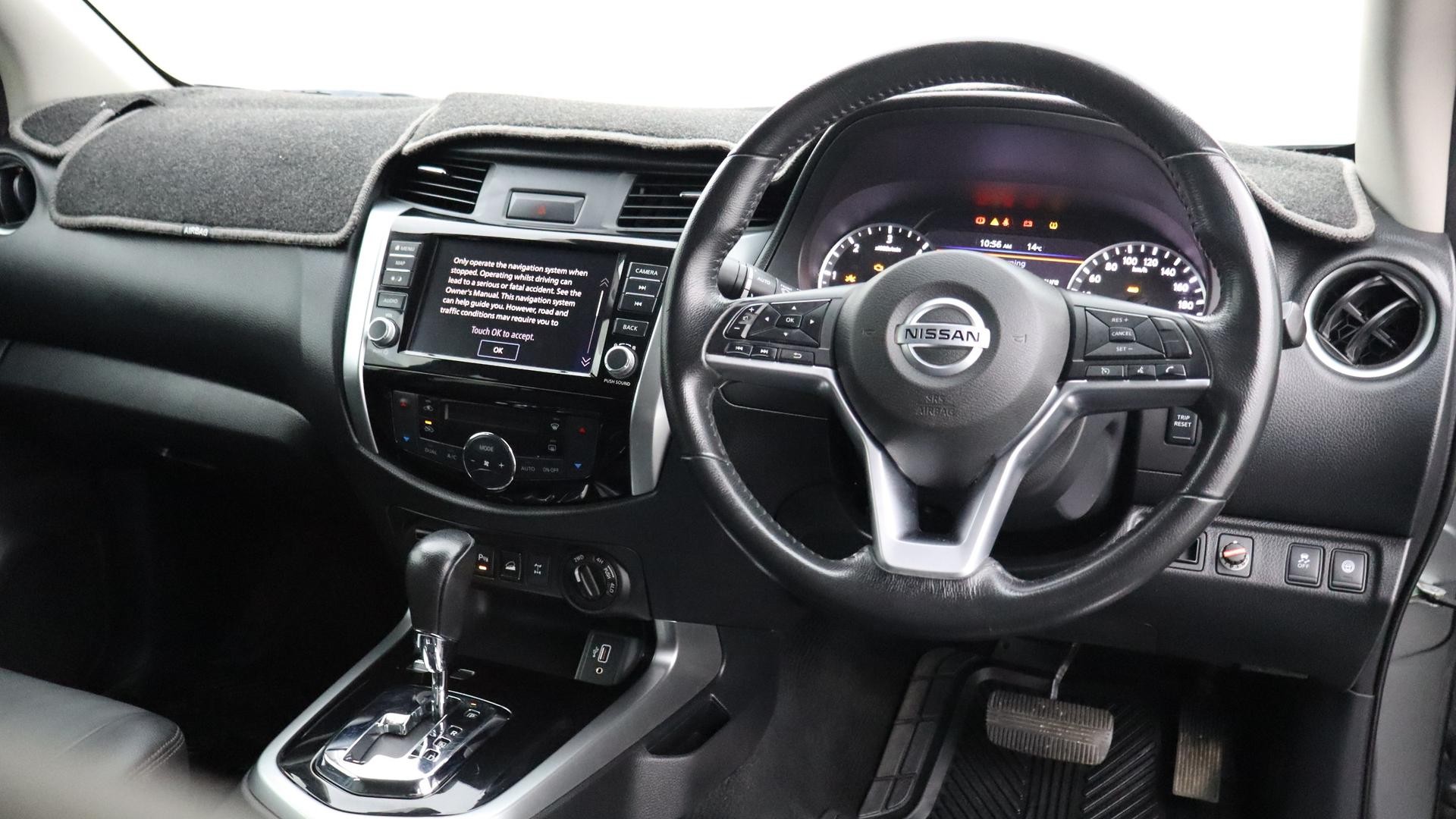 Nissan Navara image 4