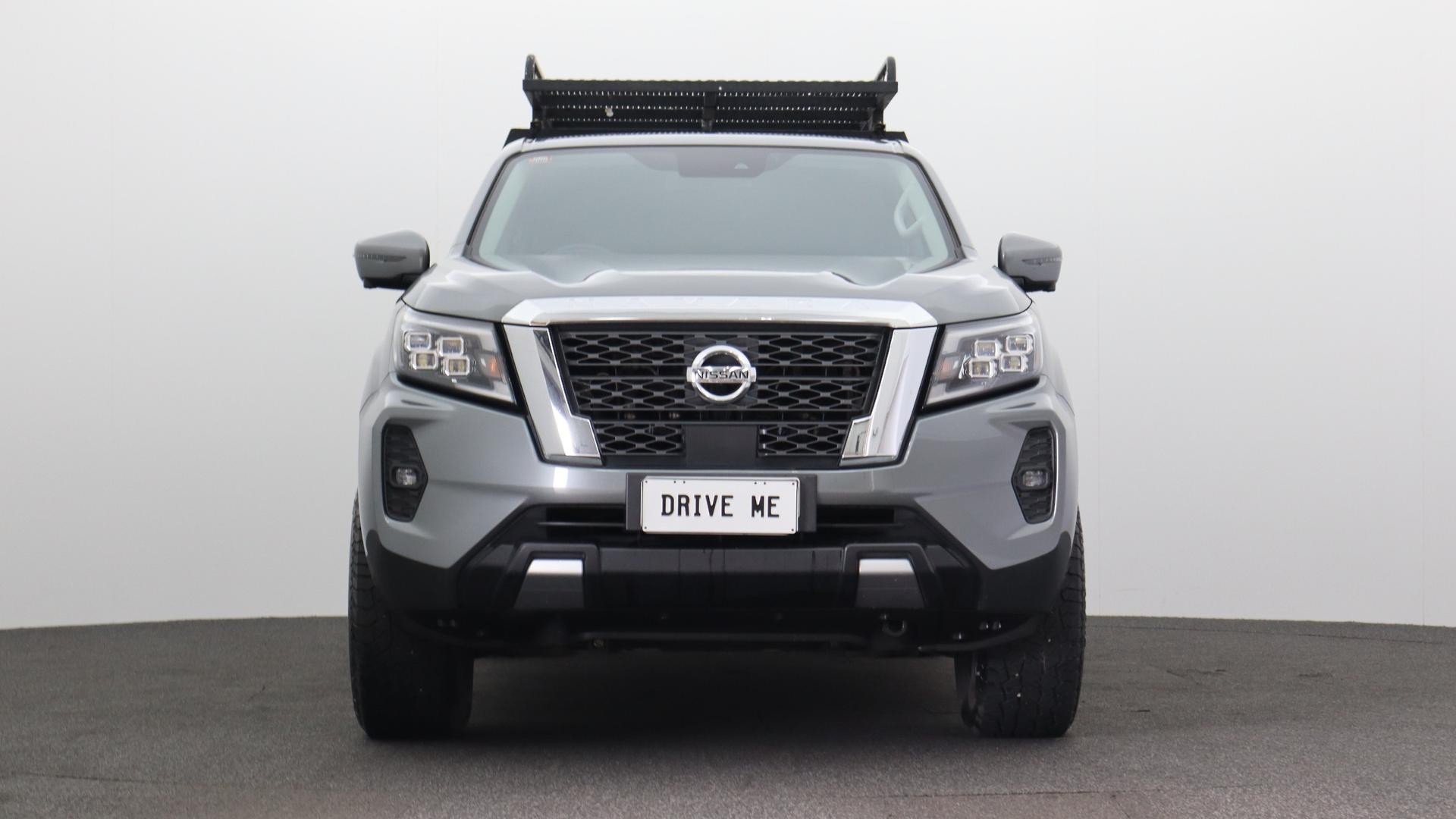 Nissan Navara image 2