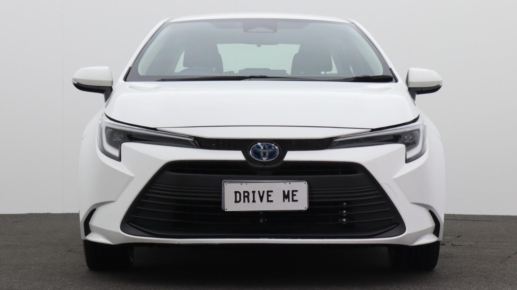 Toyota Corolla image 2