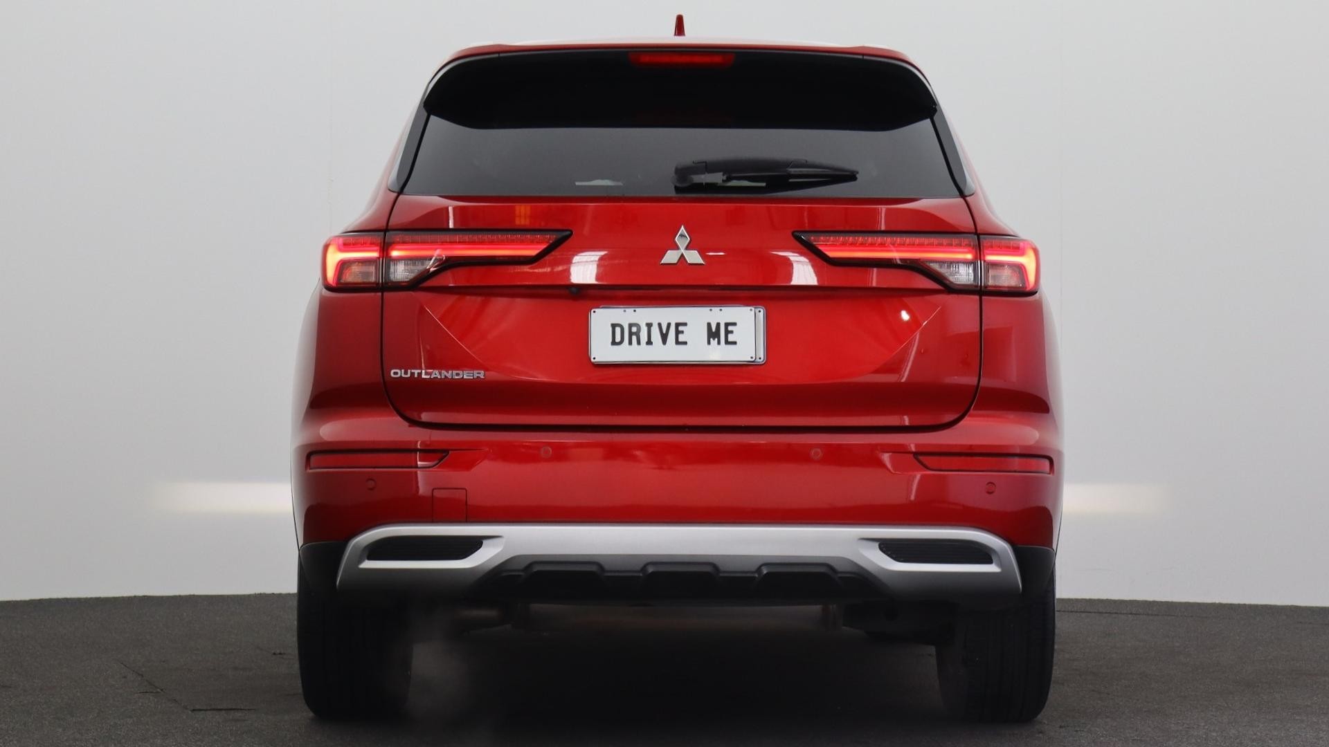Mitsubishi Outlander image 3