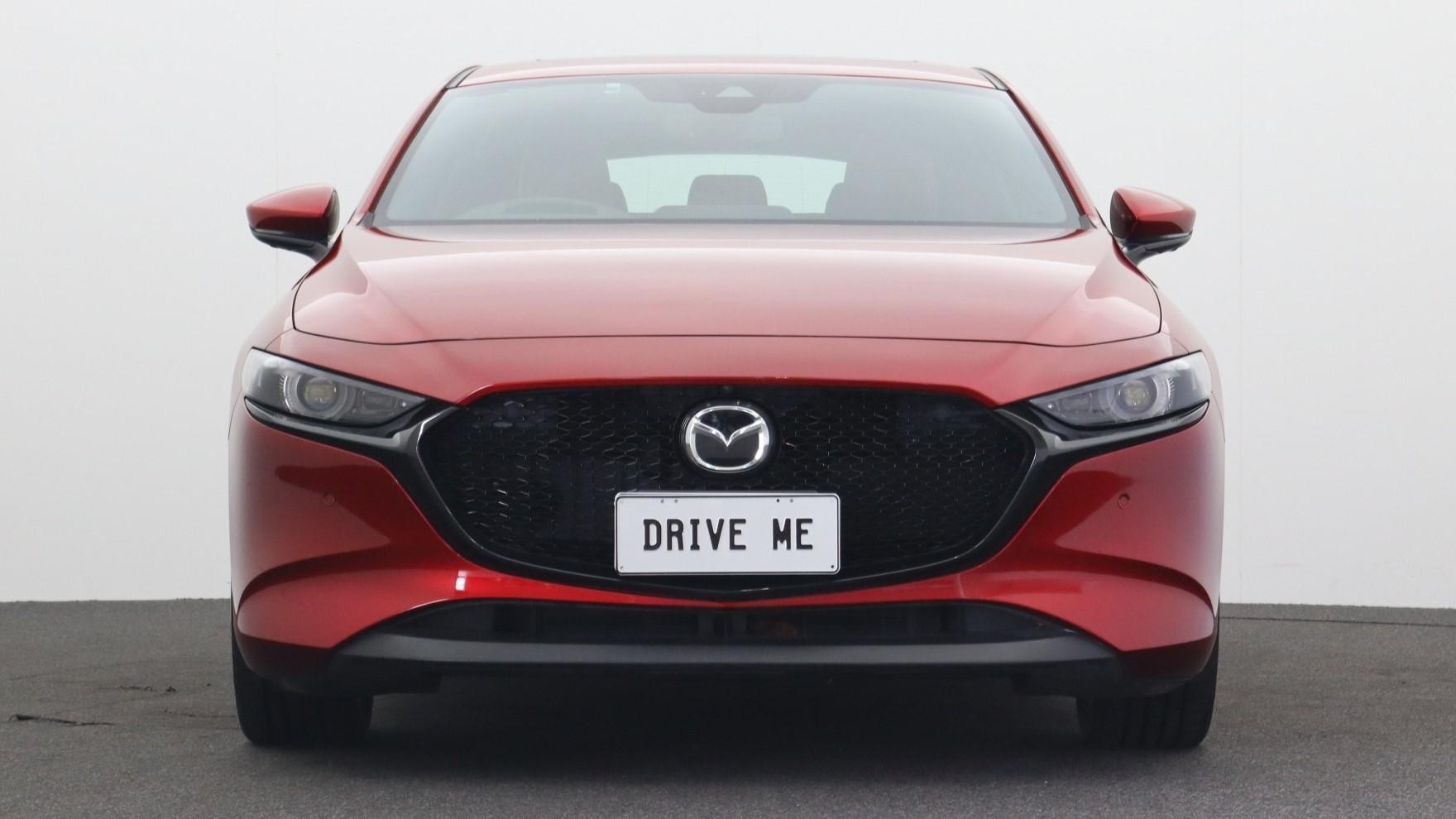 Mazda 3 image 2