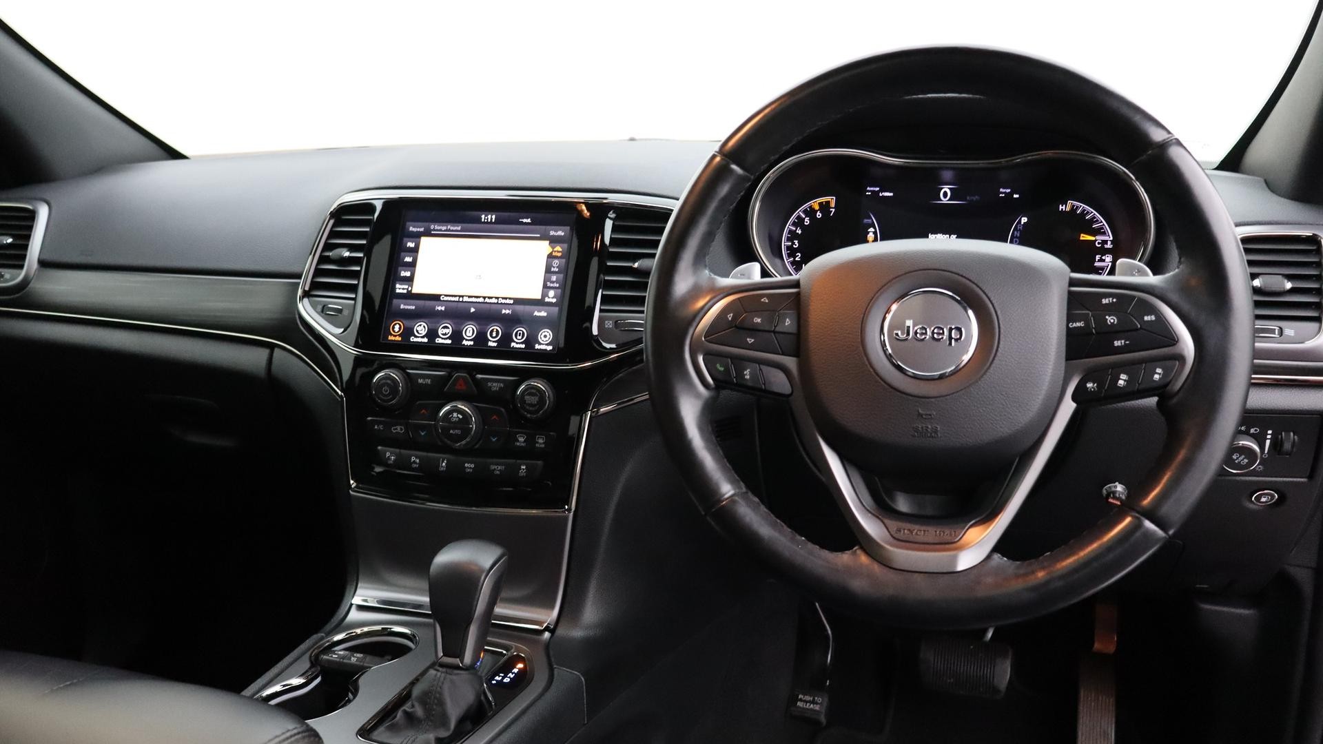 Jeep Grand Cherokee image 4