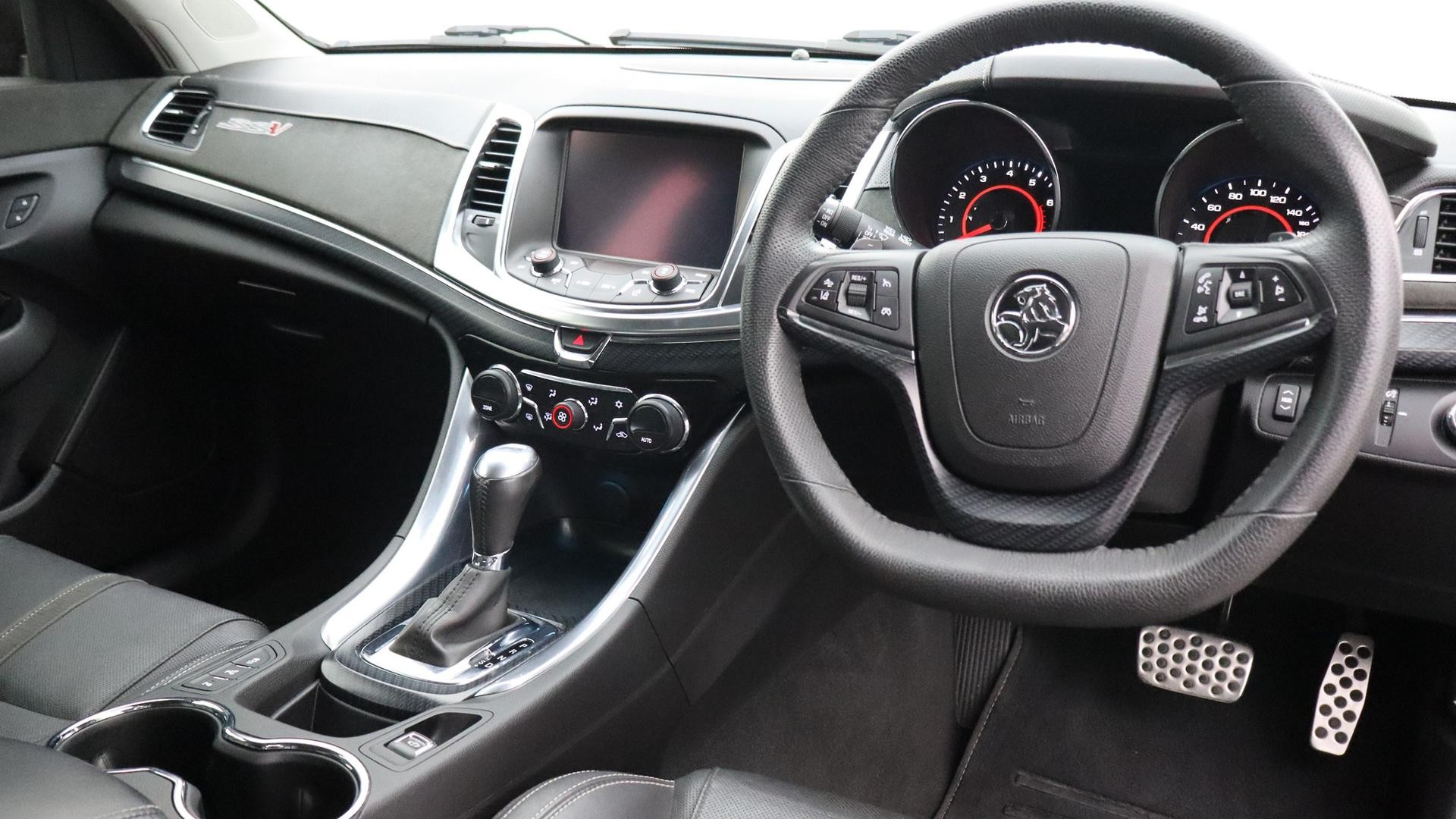 Holden Commodore image 4