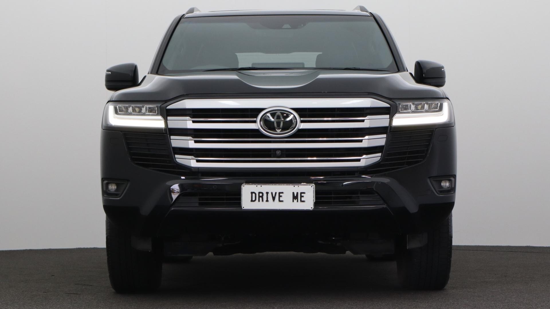 Toyota Landcruiser image 2