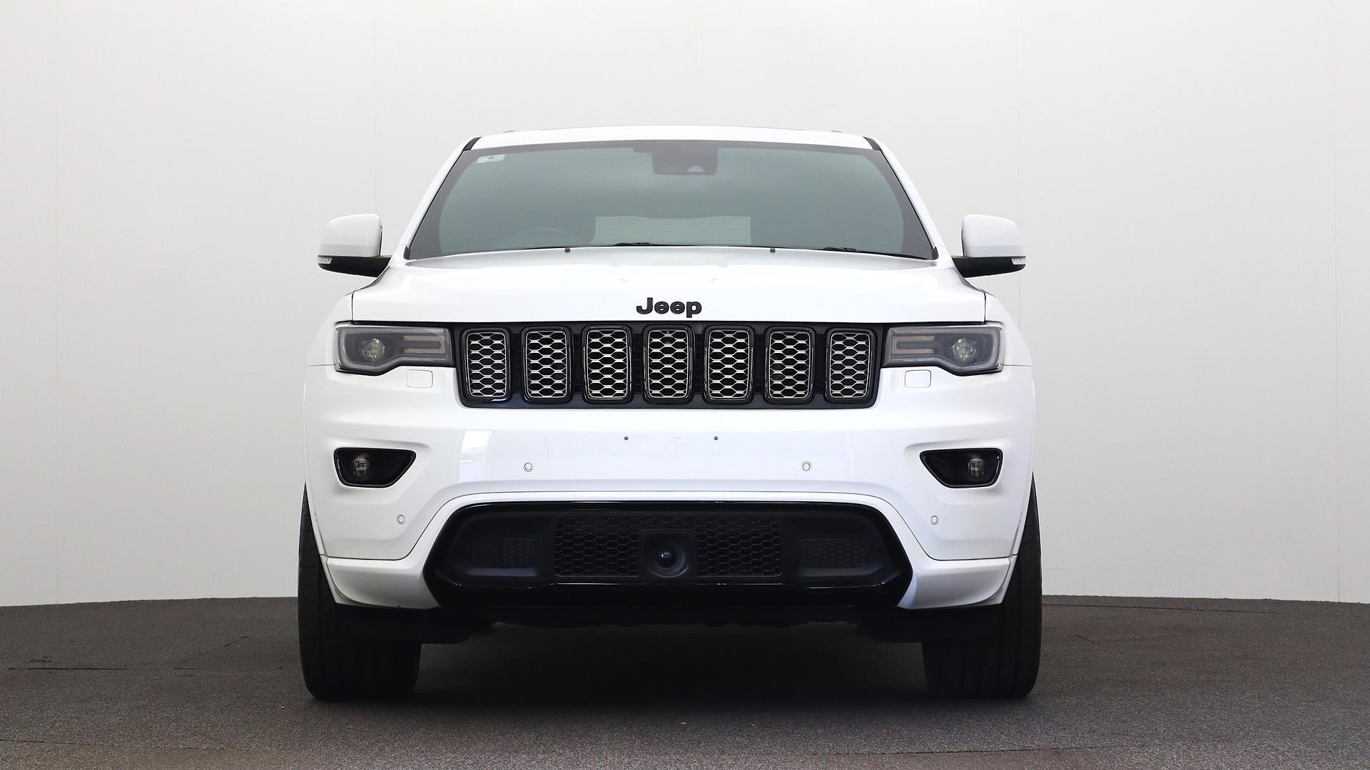 Jeep Grand Cherokee image 2