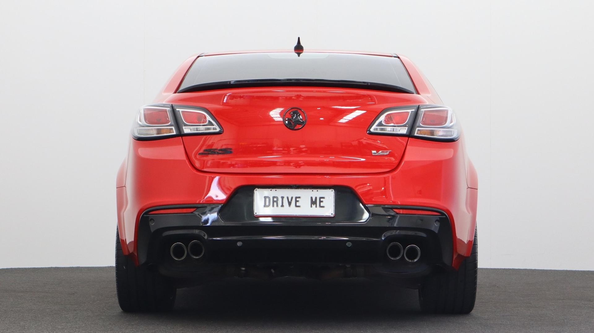 Holden Commodore image 3