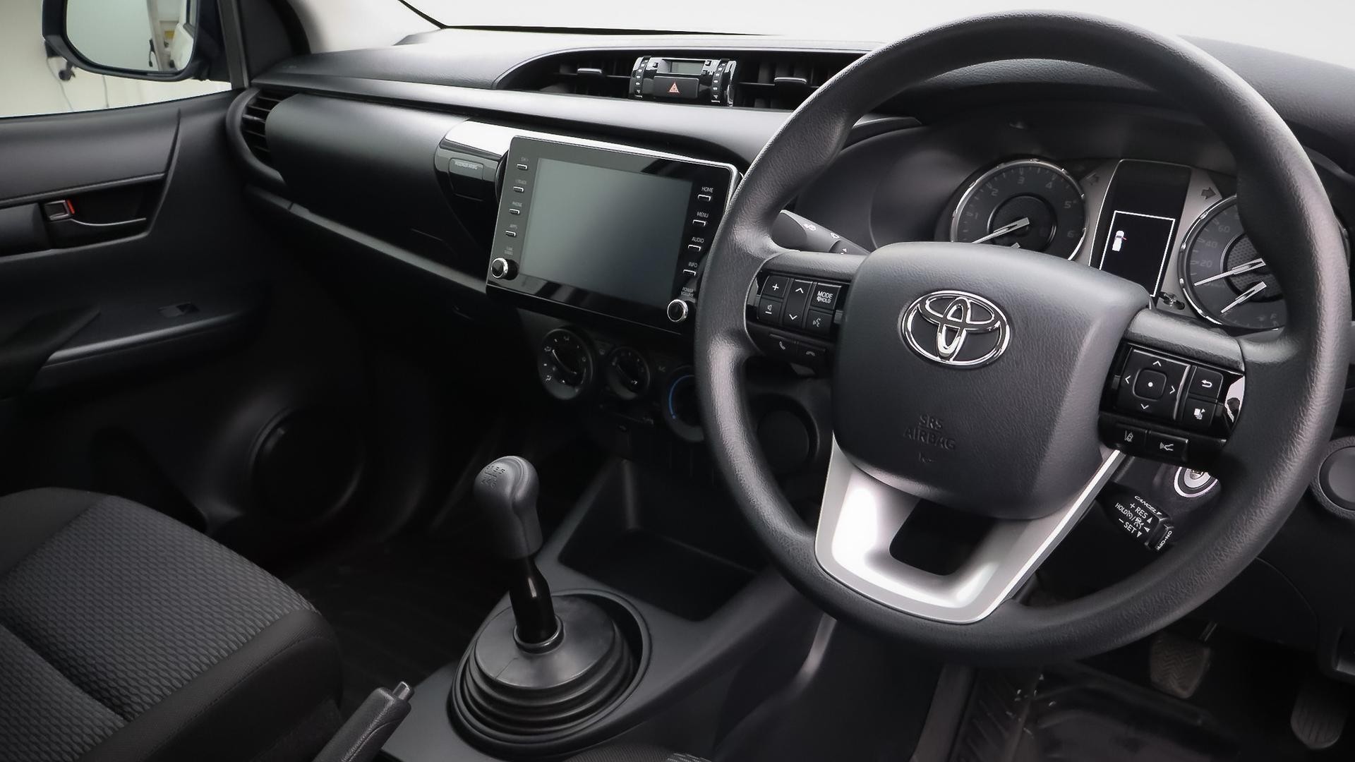 Toyota Hilux image 4