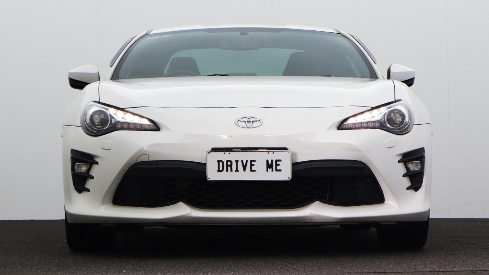 Toyota 86 image 2