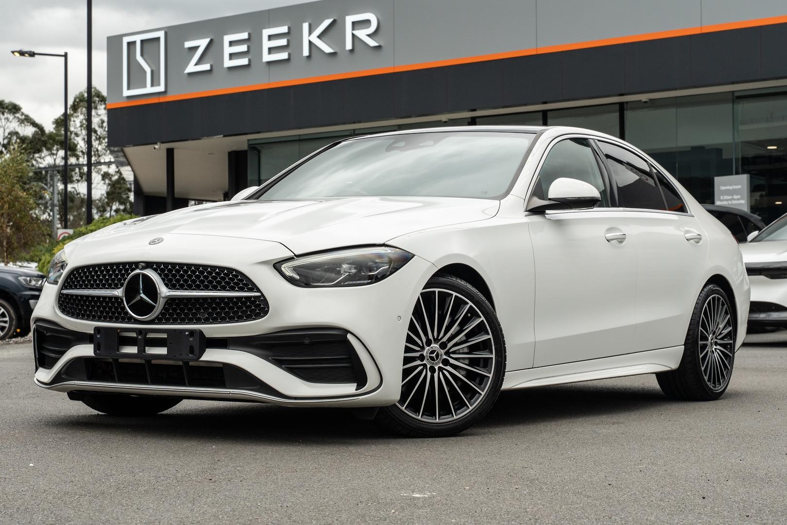 Mercedes Benz C-class image 1