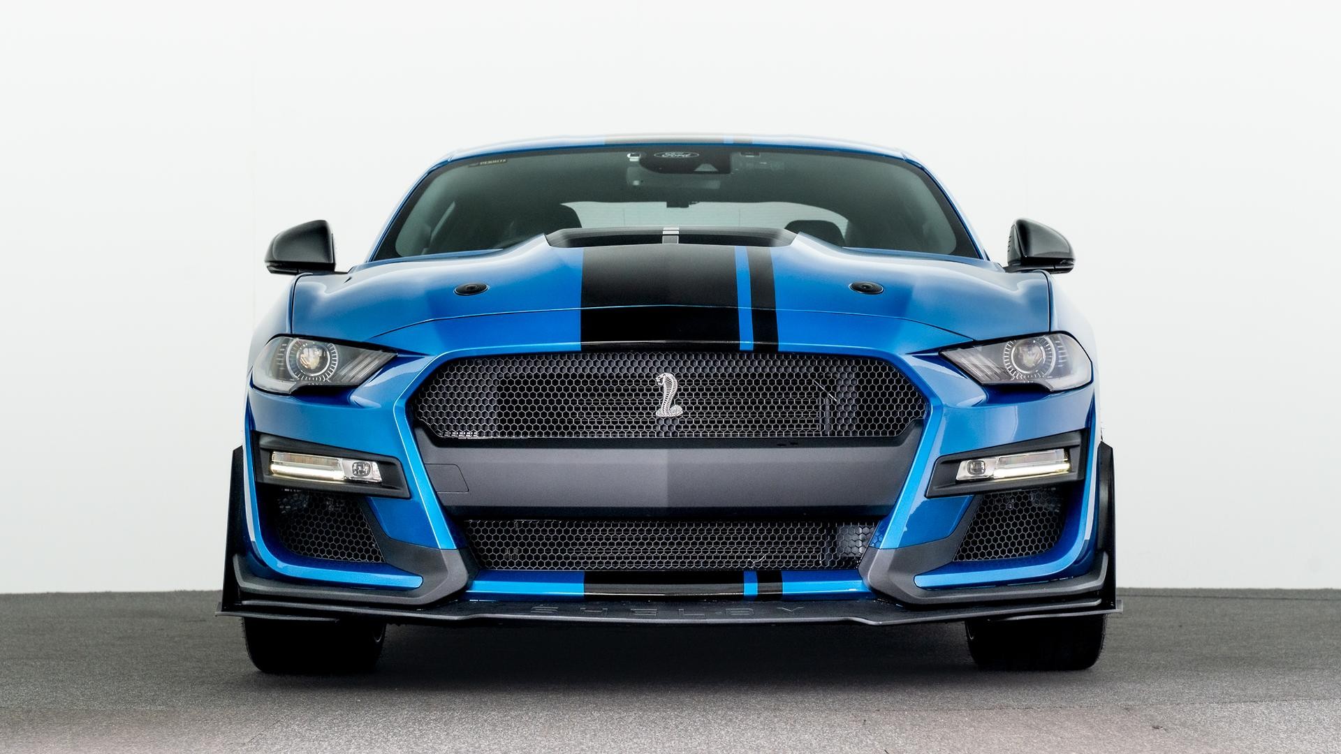 Ford Mustang image 2