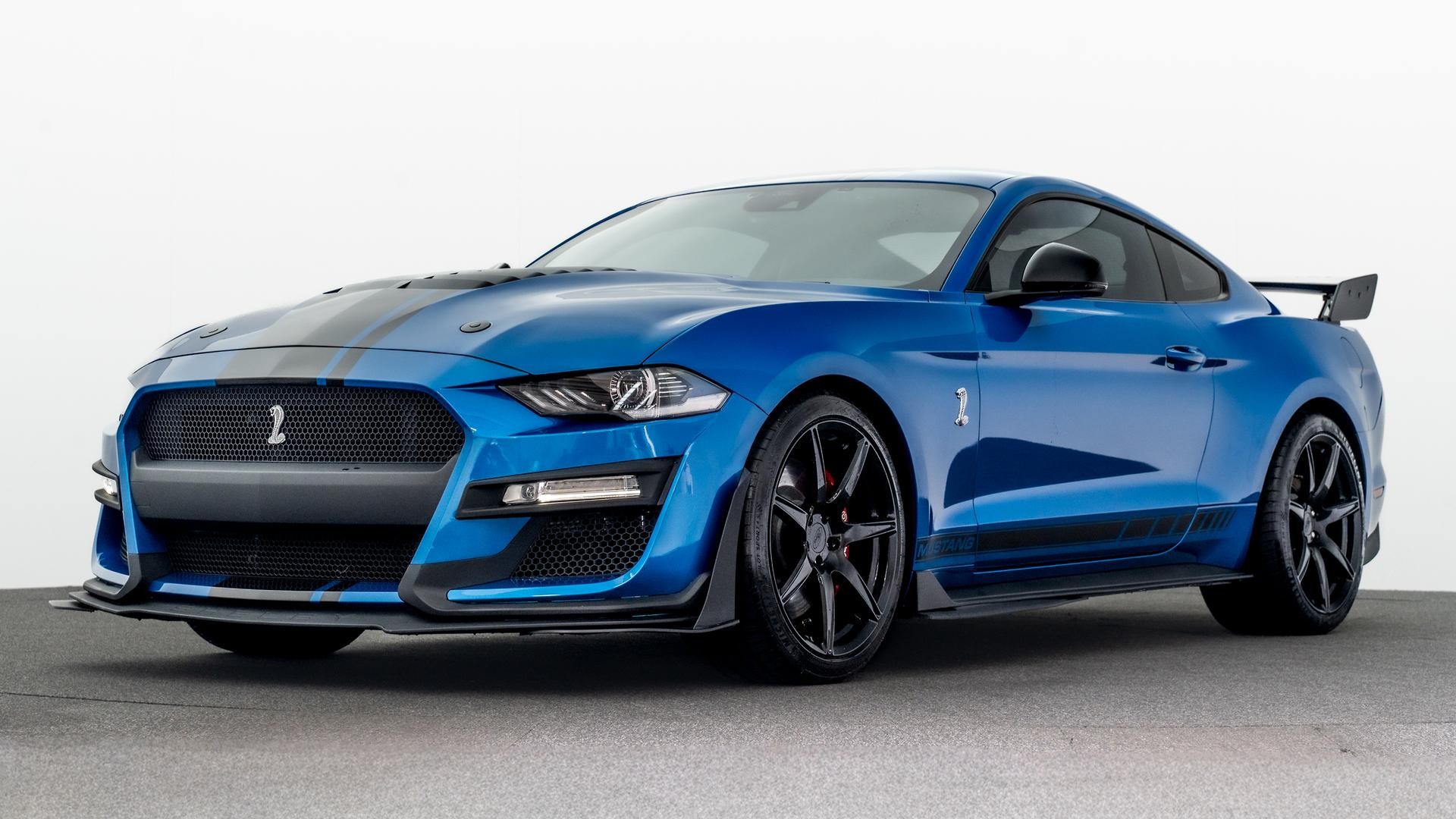 Ford Mustang image 1