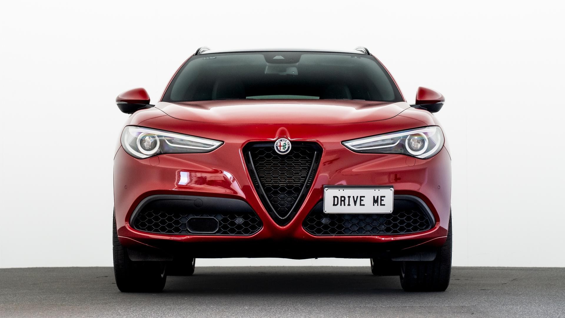 Alfa Romeo Stelvio image 2