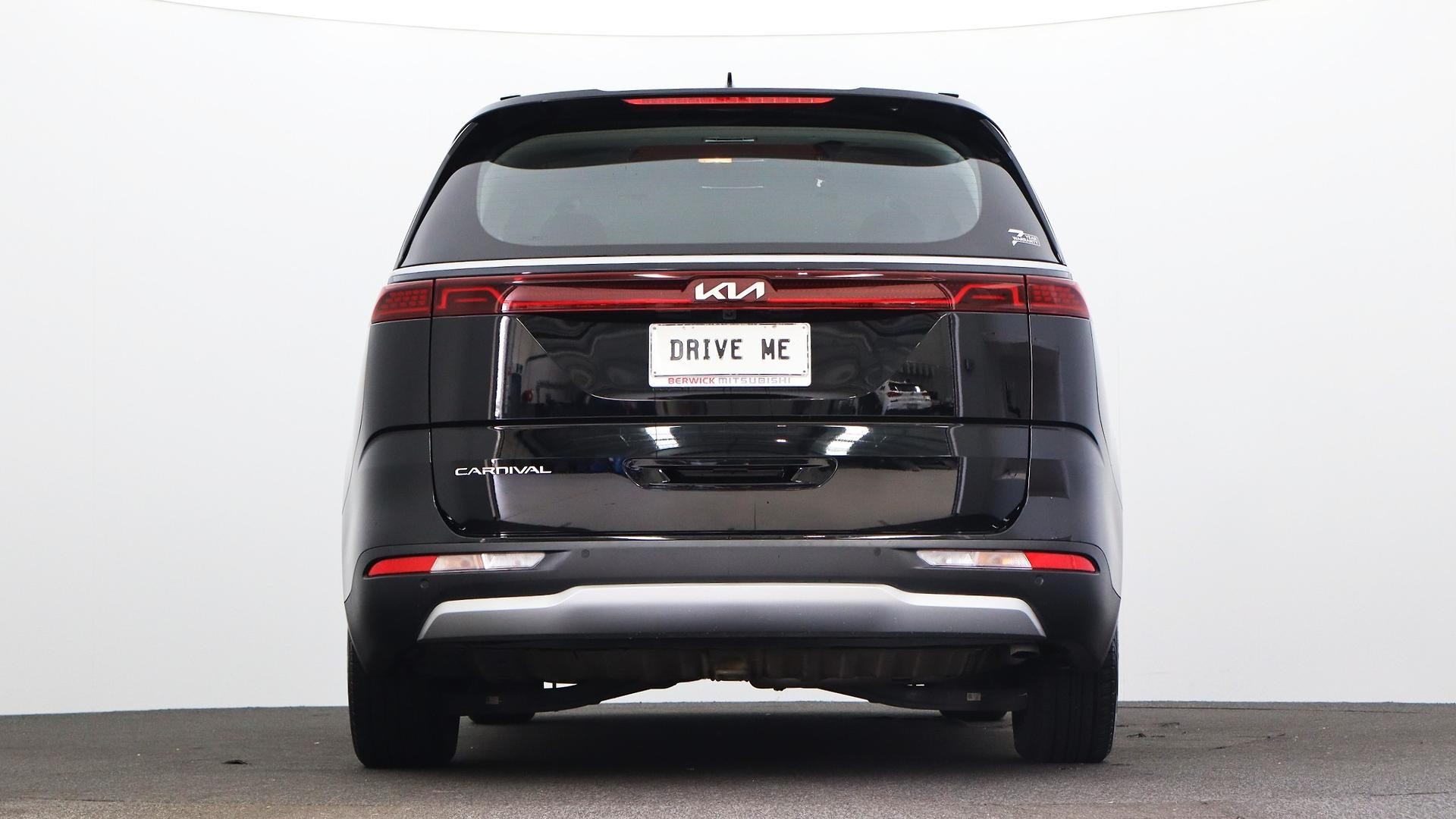 Kia Carnival image 3