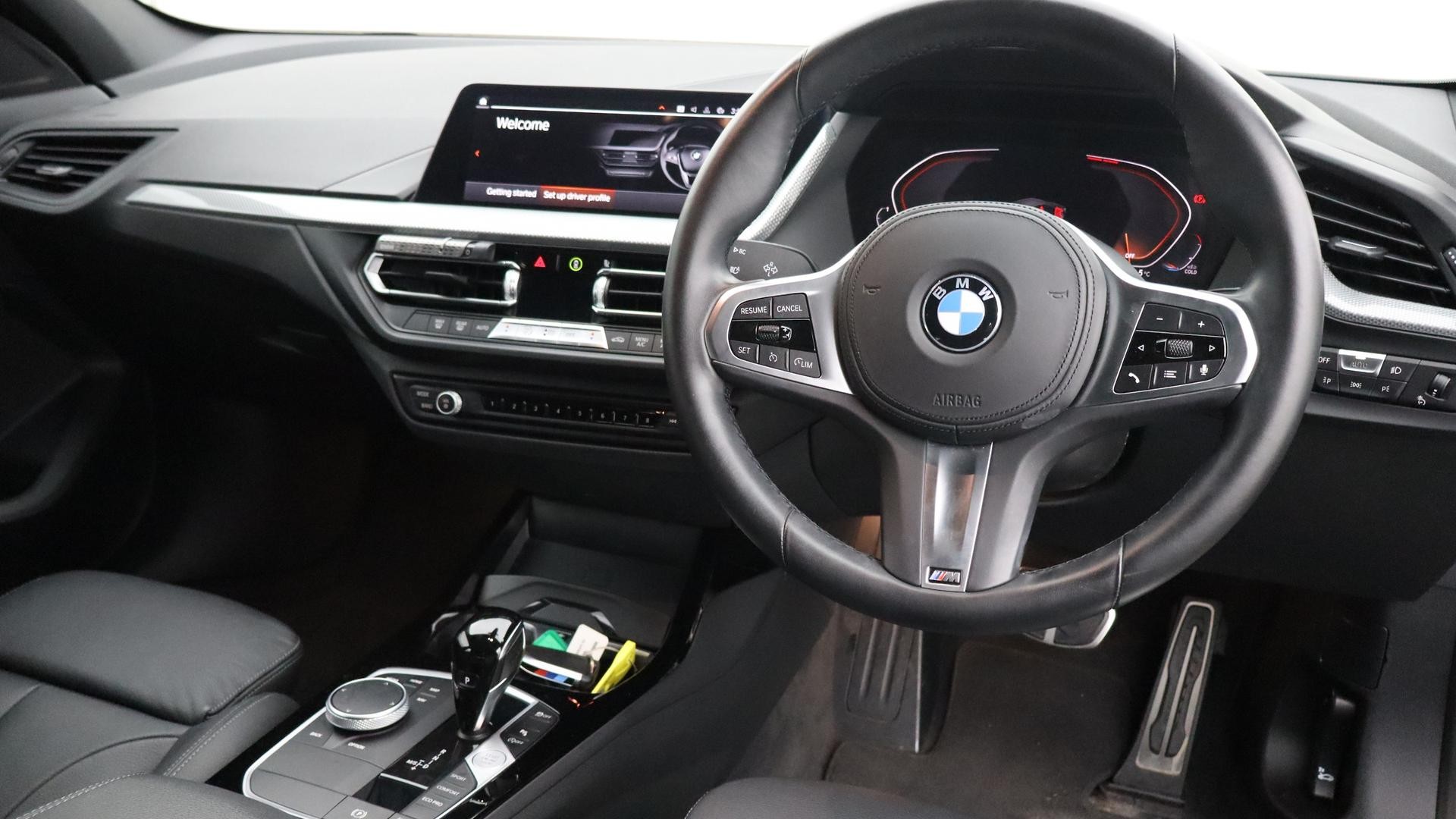 BMW 1 Series image 4