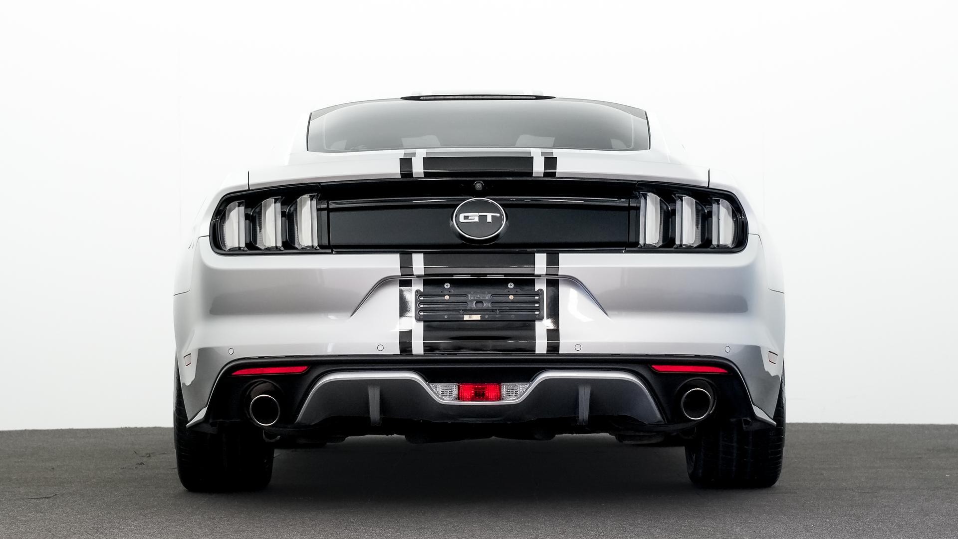 Ford Mustang image 3
