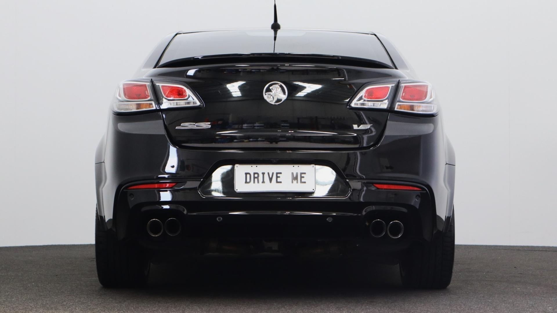 Holden Commodore image 3