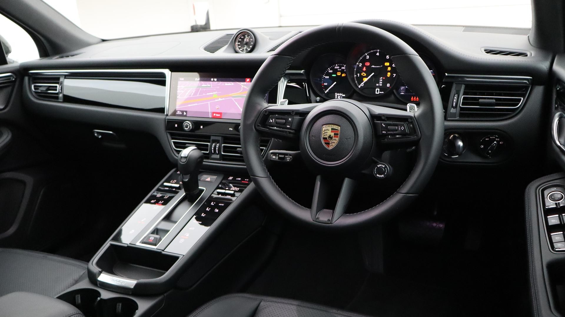 Porsche Macan image 4