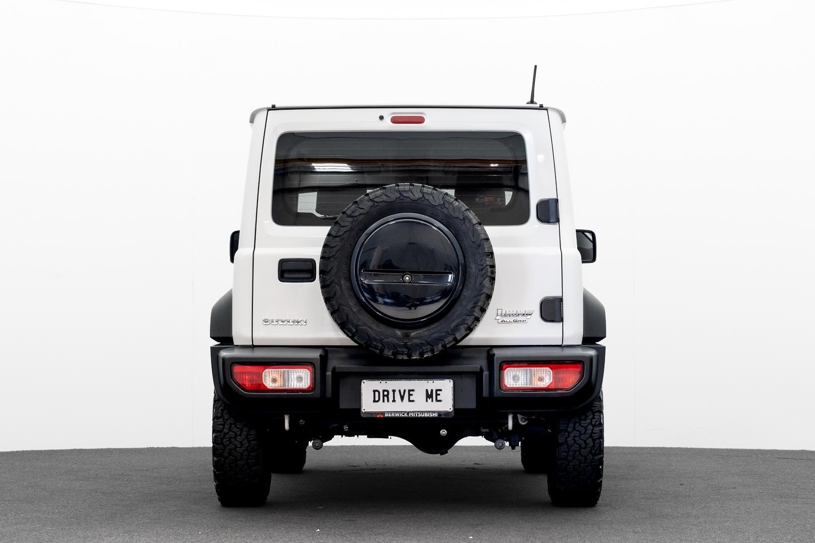Suzuki Jimny image 3