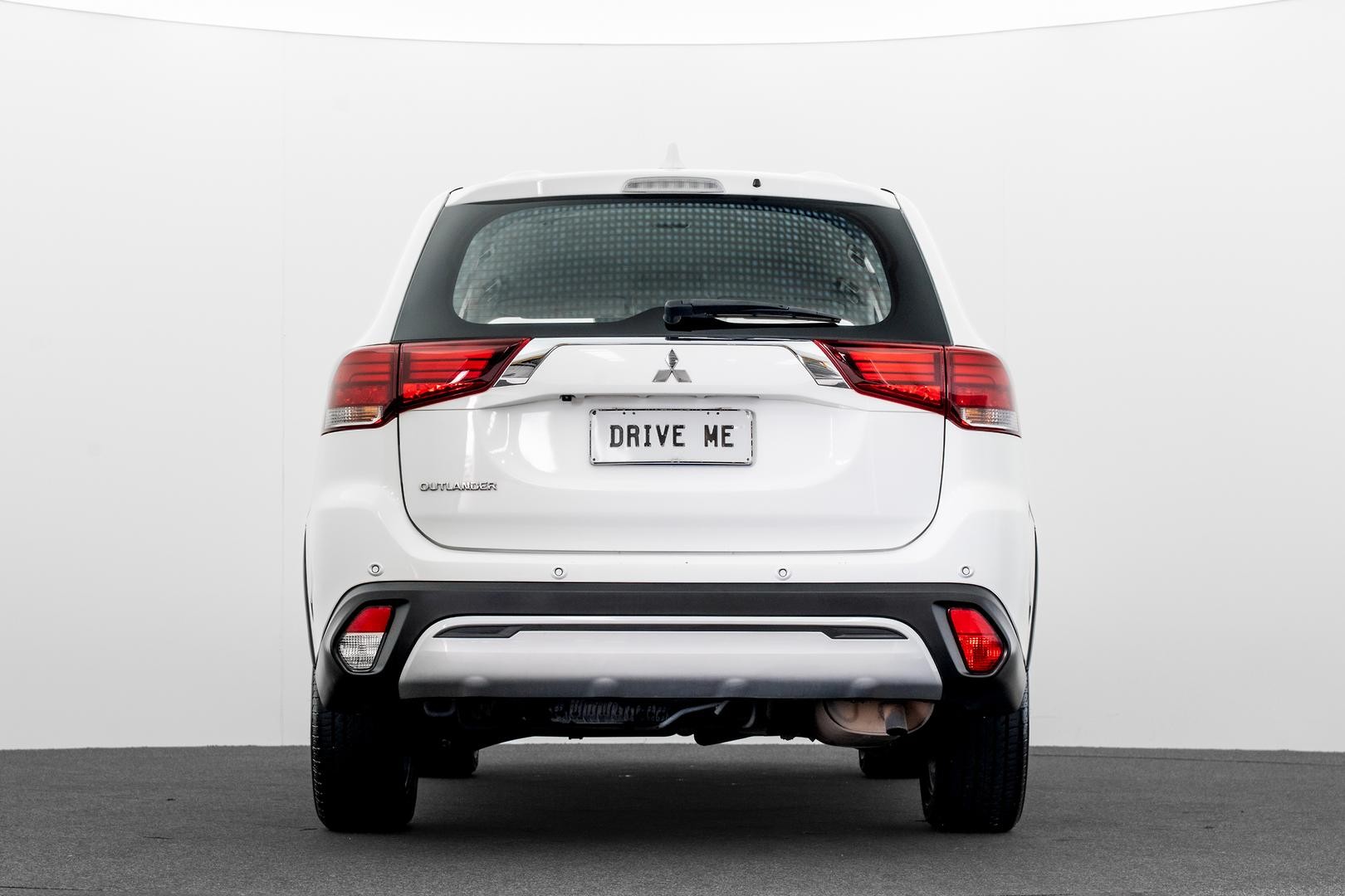 Mitsubishi Outlander image 3