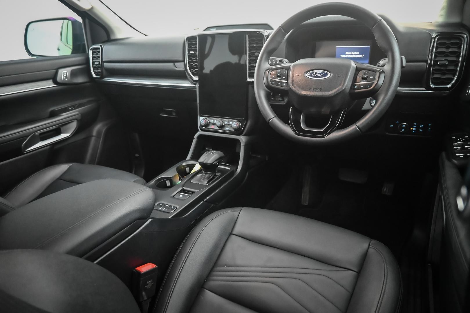 Ford Everest image 4