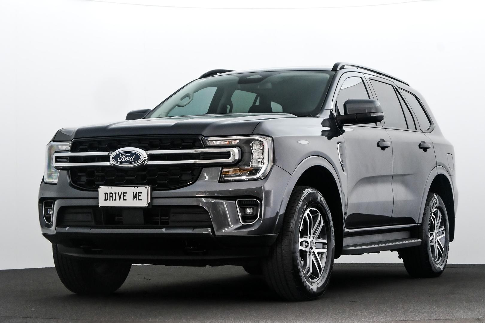 Ford Everest image 1