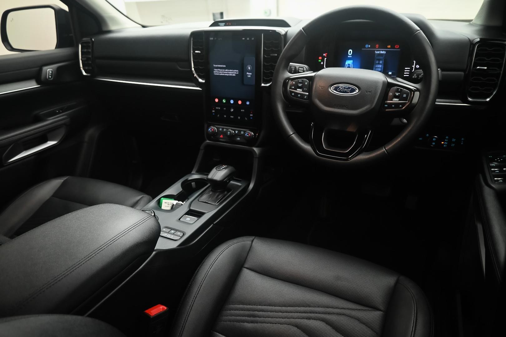 Ford Everest image 4