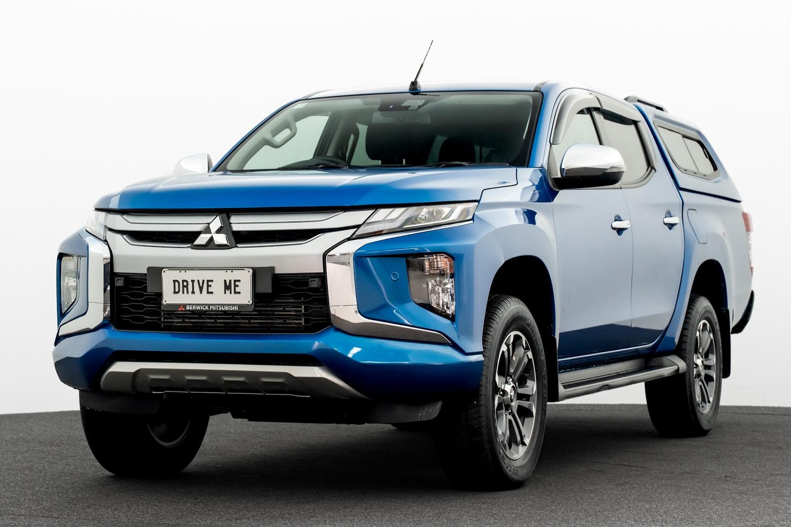 Mitsubishi Triton image 1