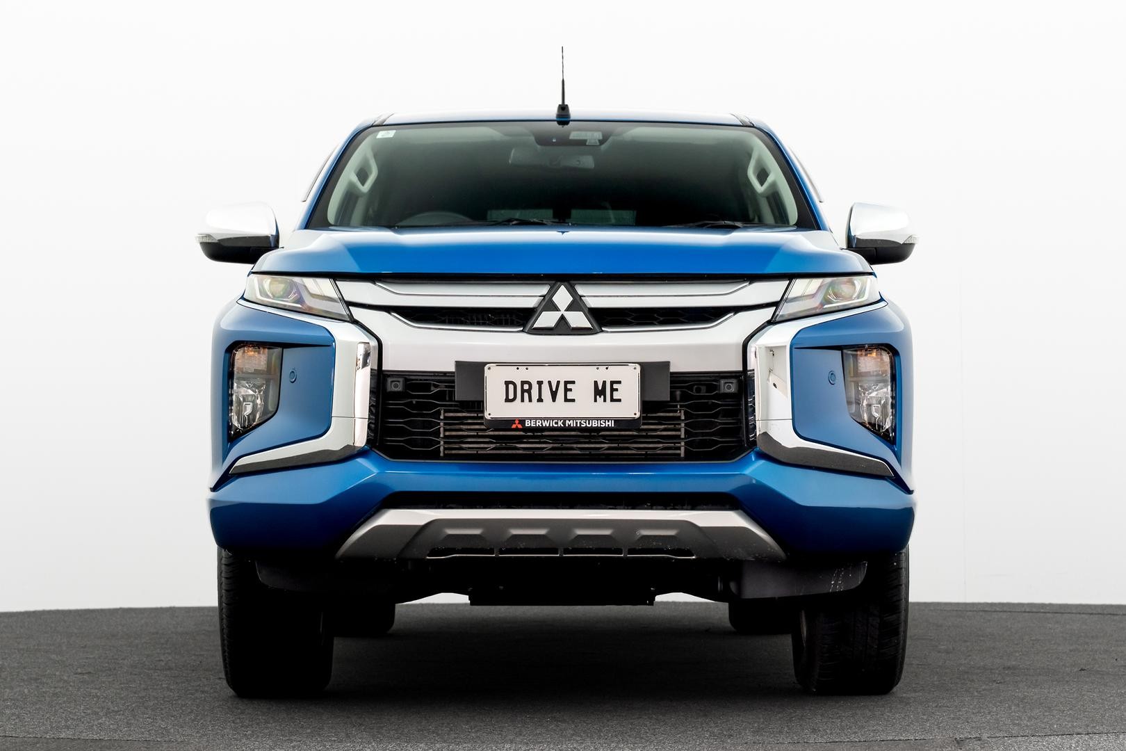 Mitsubishi Triton image 2