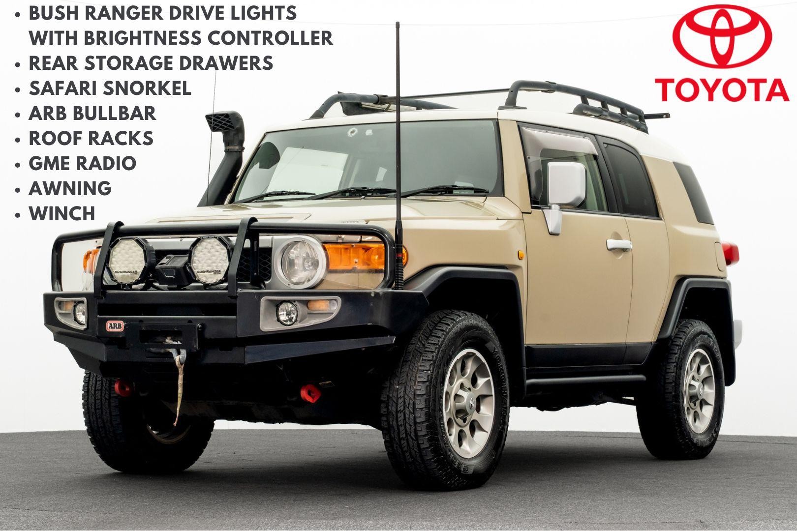 Toyota Fj Cruiser image 1