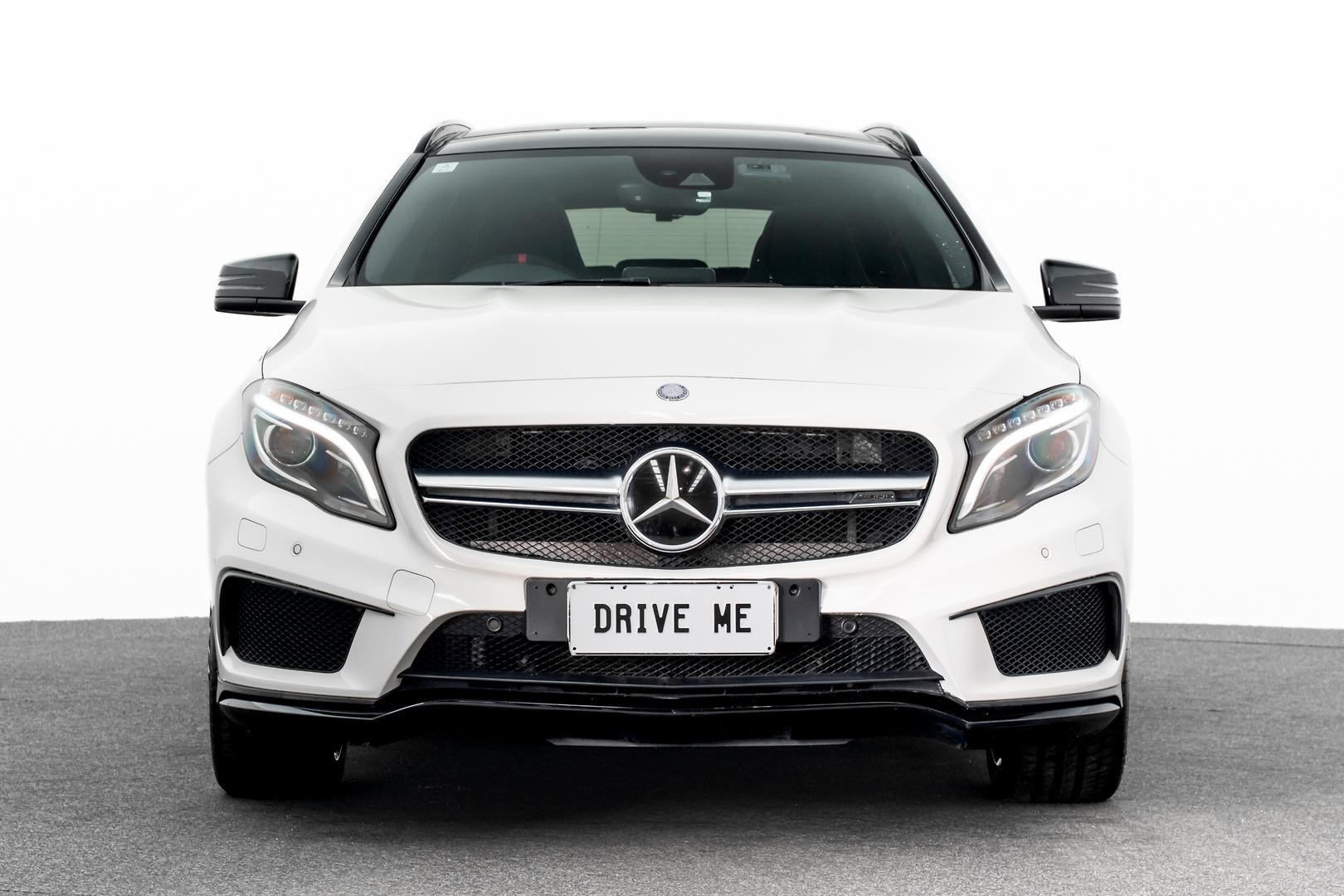 Mercedes Benz Gla-class image 2