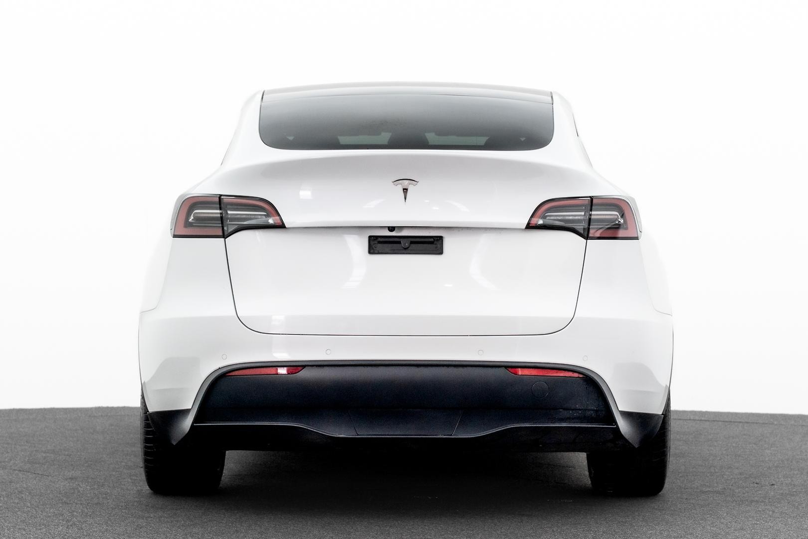 Tesla Model Y image 3