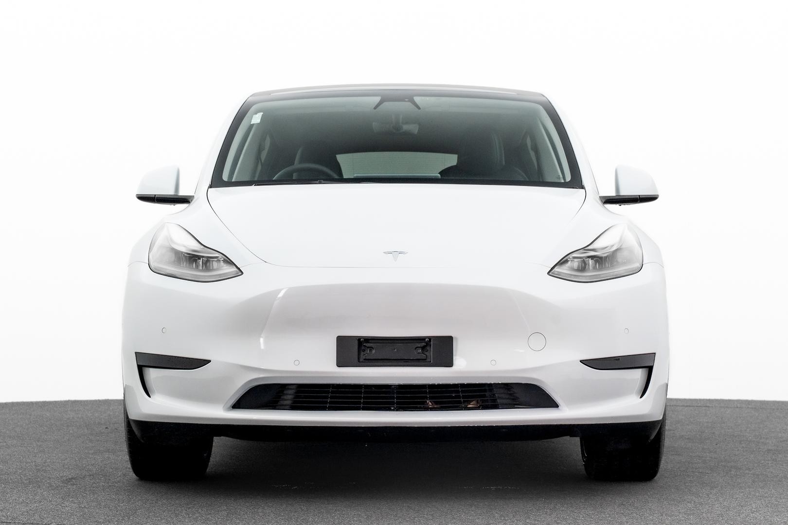 Tesla Model Y image 2