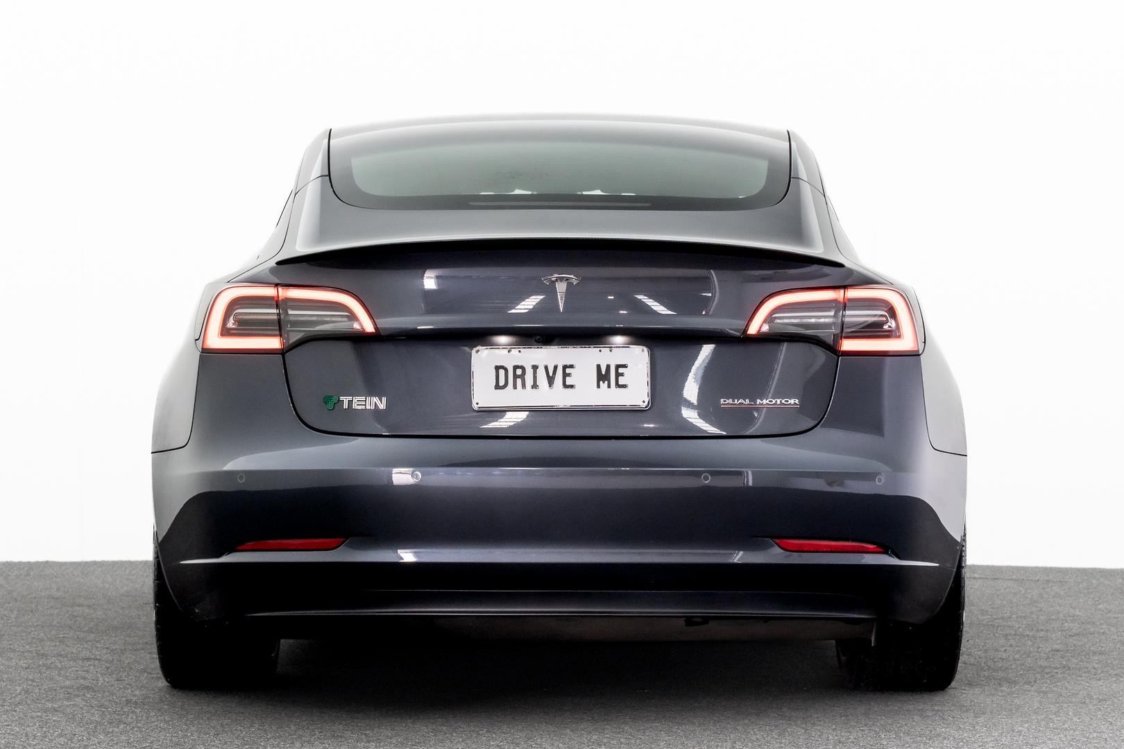 Tesla Model 3 image 3