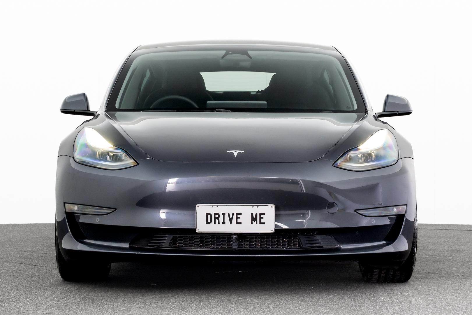 Tesla Model 3 image 2