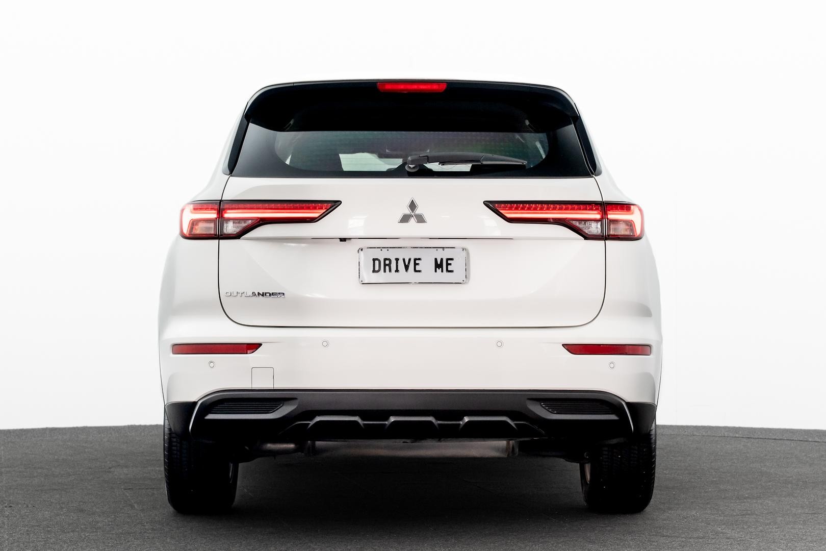 Mitsubishi Outlander image 3