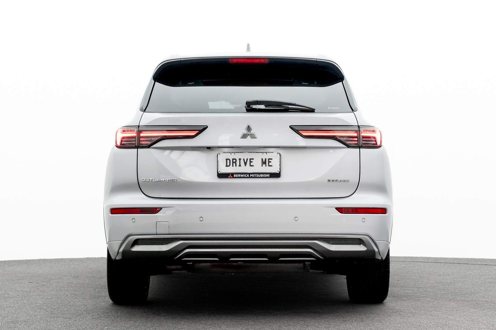 Mitsubishi Outlander image 3