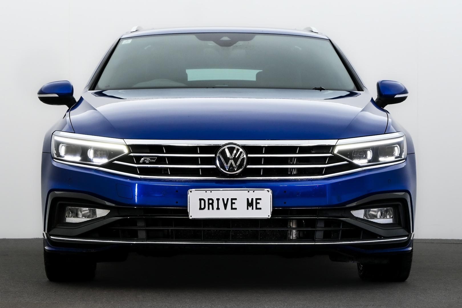 Volkswagen Passat image 2