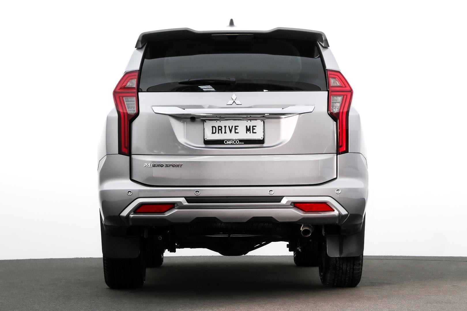 Mitsubishi Pajero Sport image 3