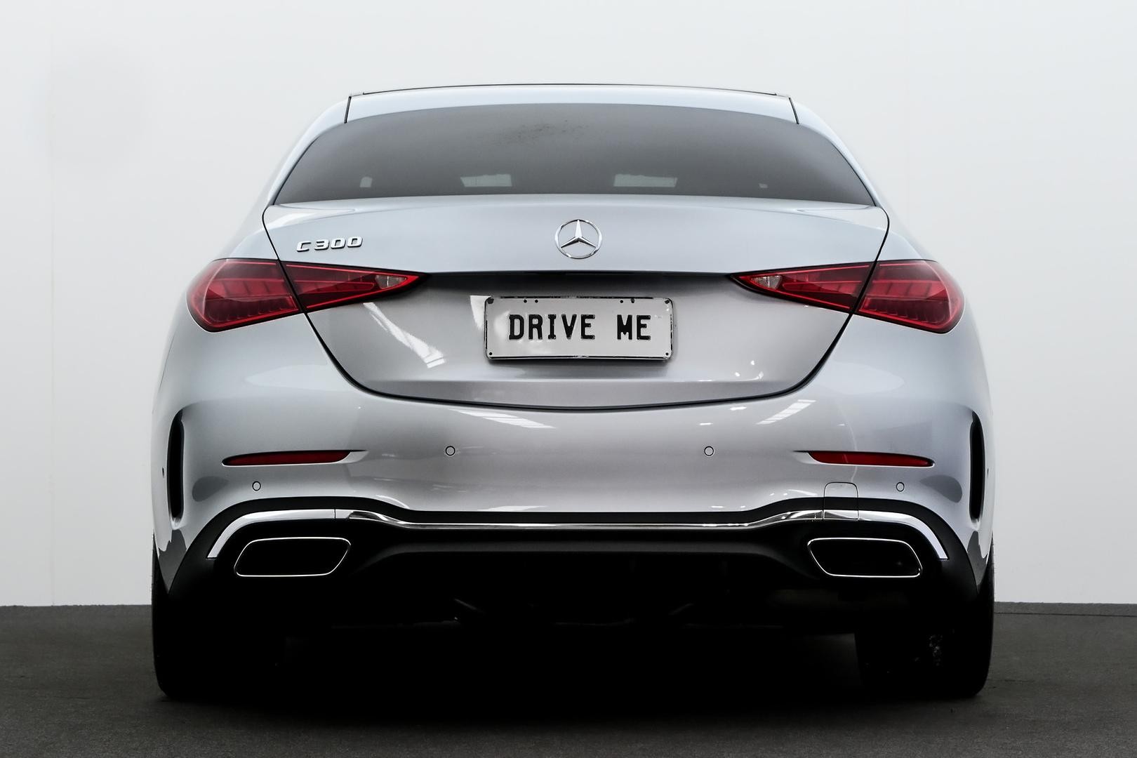 Mercedes Benz C-class image 3