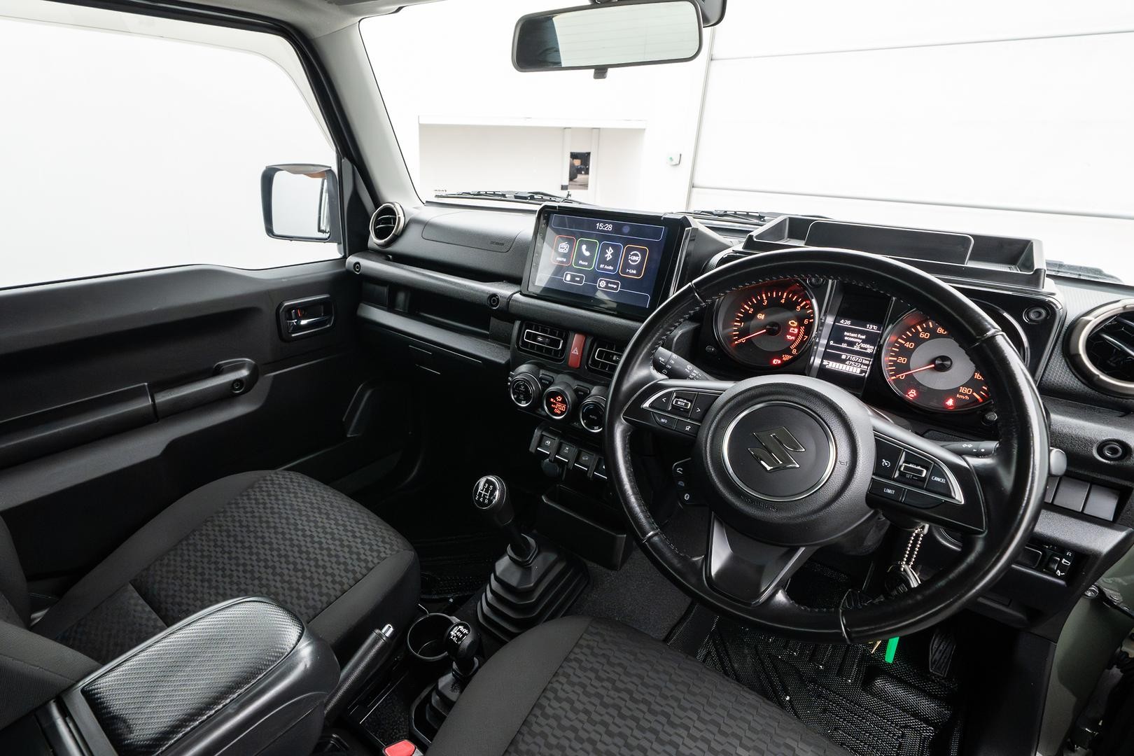 Suzuki Jimny image 4