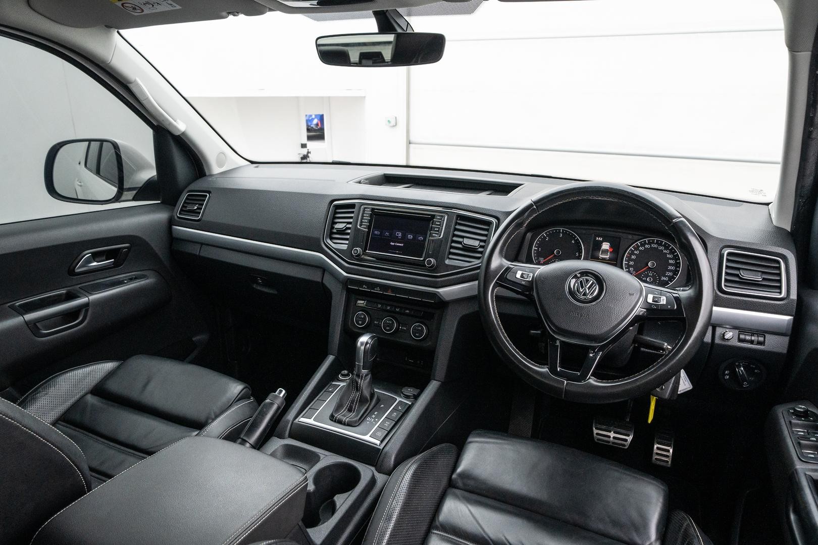 Volkswagen Amarok image 4