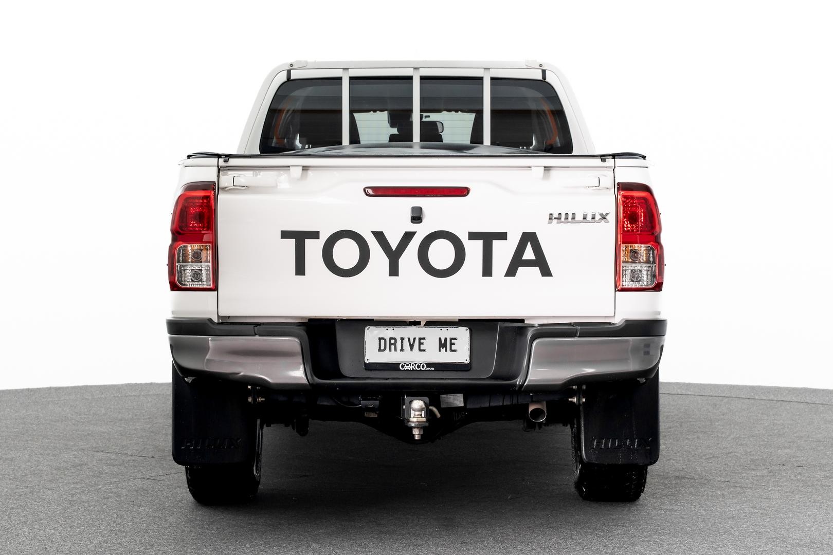 Toyota Hilux image 3