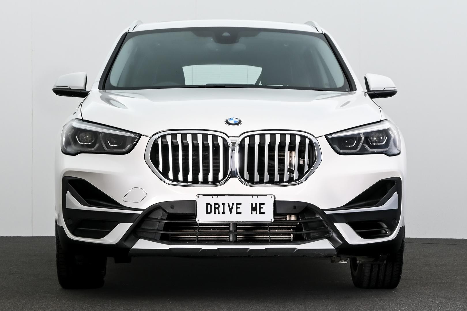 BMW X1 image 2