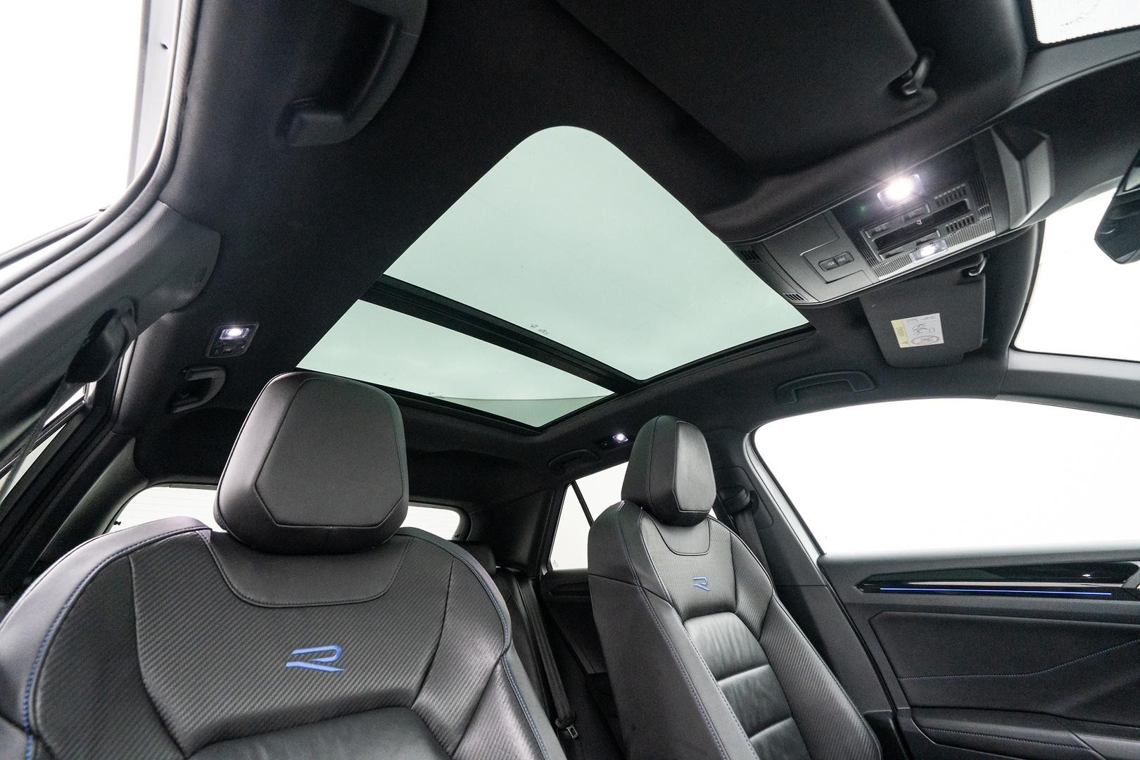 Volkswagen T-roc image 4