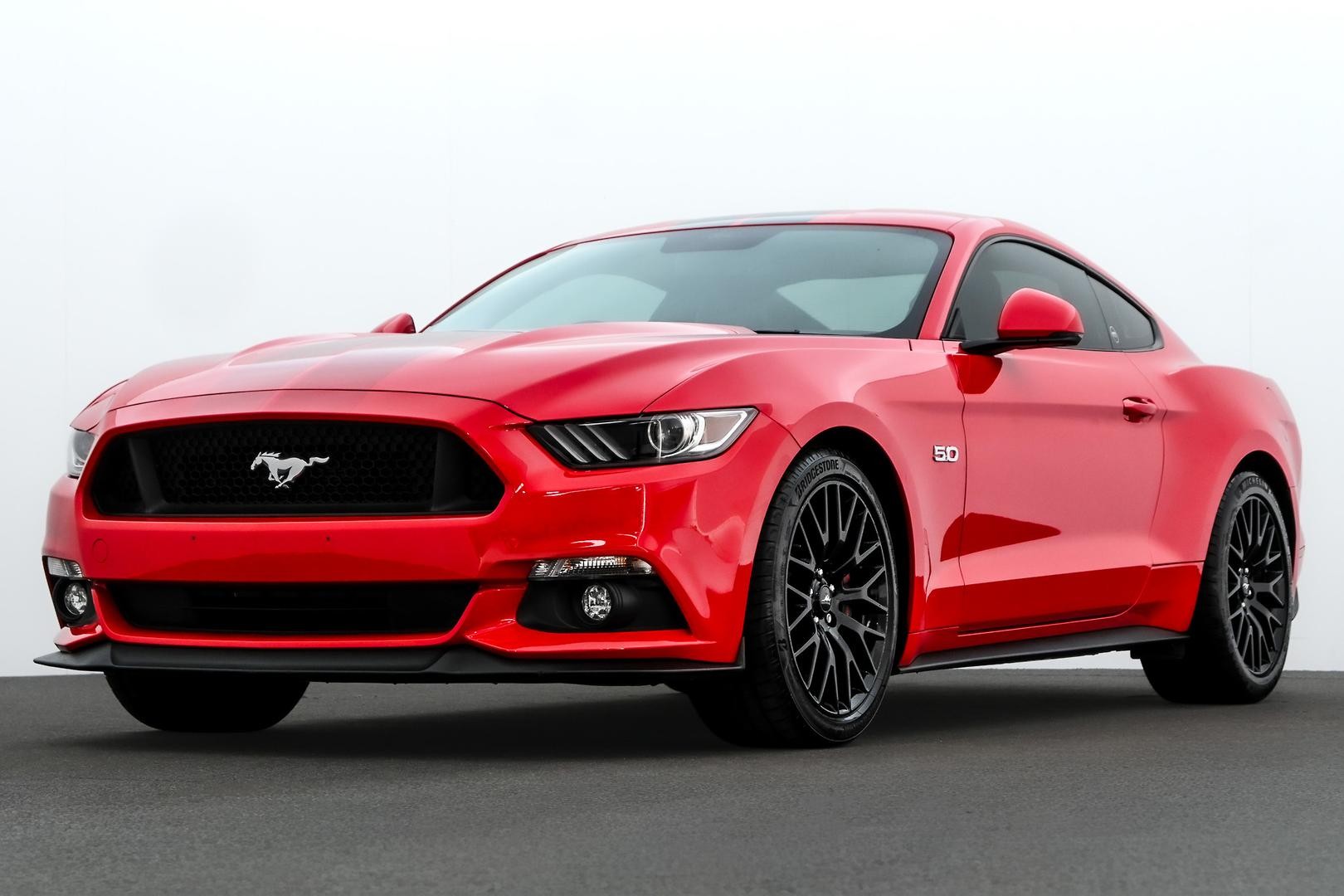 Ford Mustang image 1