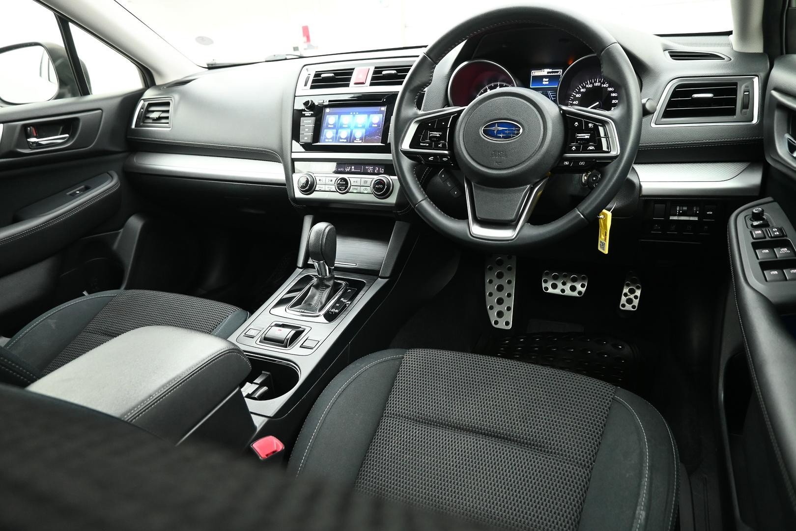 Subaru Liberty image 4