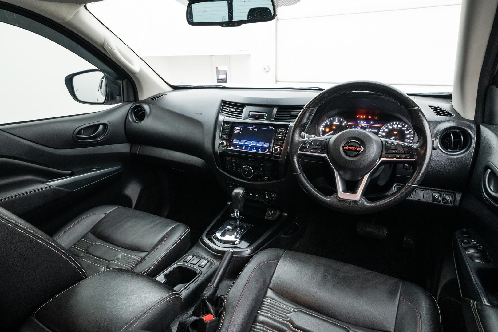 Nissan Navara image 4