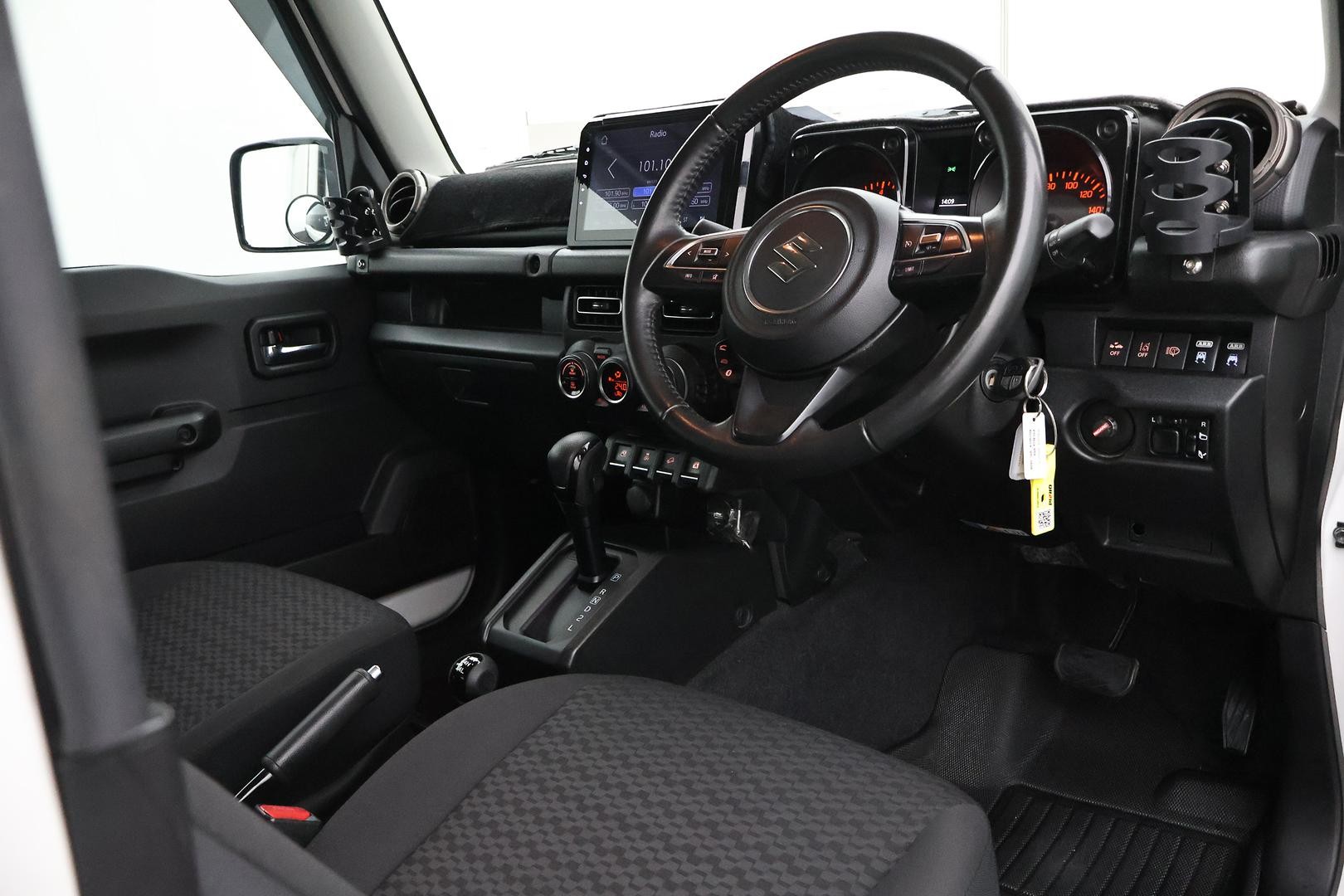 Suzuki Jimny image 4